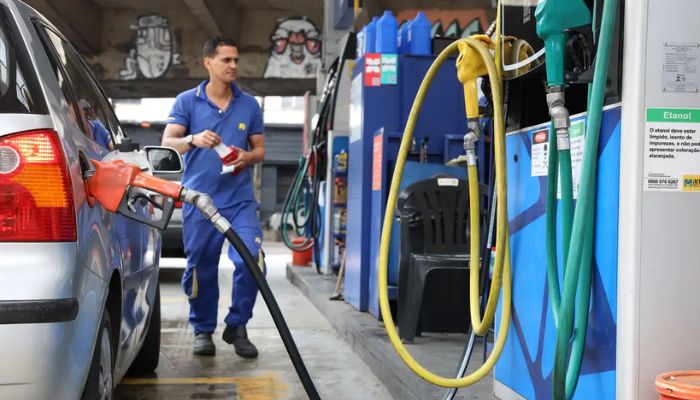 Governo abre crédito de R$ 550 milhões para subsidiar diesel